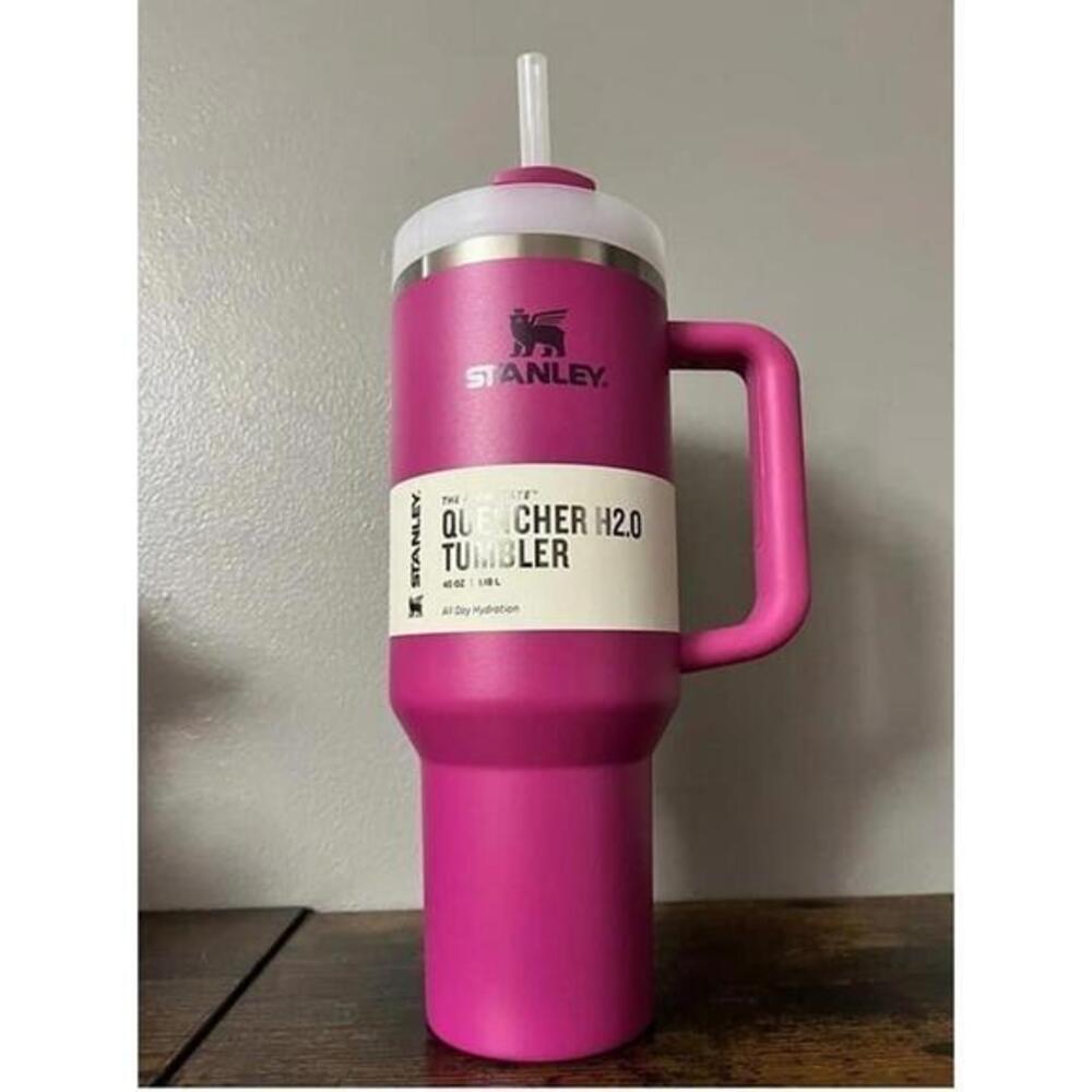 Stanley Quencher H2.0 FlowState 40oz Tumbler Fuchsia Pink NWT